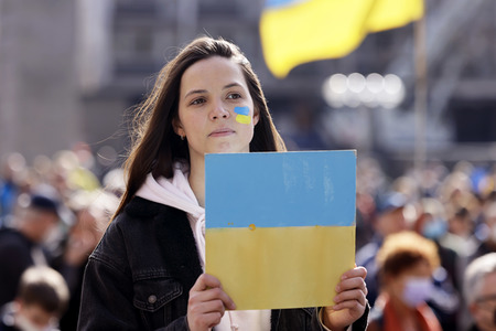 Demo gegen den Krieg in der Ukraine in Köln