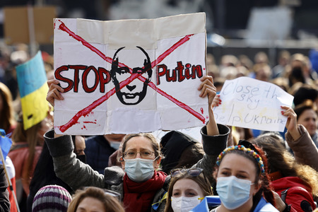 Demo gegen den Krieg in der Ukraine in Köln