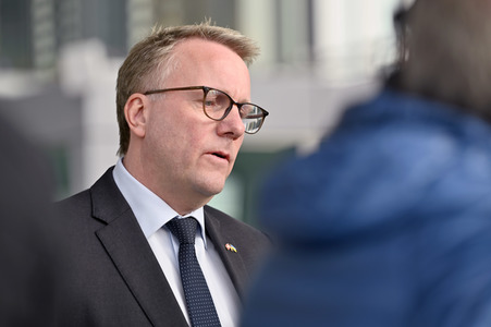 Pressestatement von Morten Bodskov im NATO Hauptquartier in Brüssel