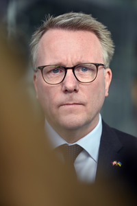 Pressestatement von Morten Bodskov im NATO Hauptquartier in Brüssel