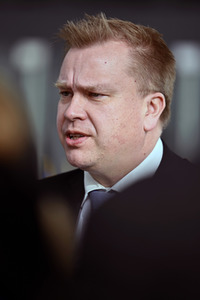 Pressestatement von Antti Kaikkonen im NATO Hauptquartier in Brüssel