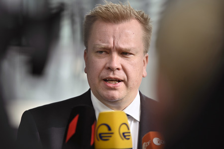 Pressestatement von Antti Kaikkonen im NATO Hauptquartier in Brüssel