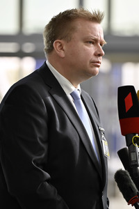 Pressestatement von Antti Kaikkonen im NATO Hauptquartier in Brüssel