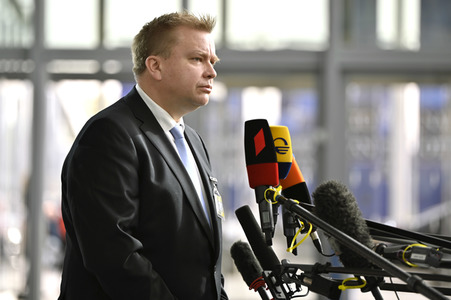 Pressestatement von Antti Kaikkonen im NATO Hauptquartier in Brüssel