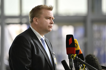 Pressestatement von Antti Kaikkonen im NATO Hauptquartier in Brüssel