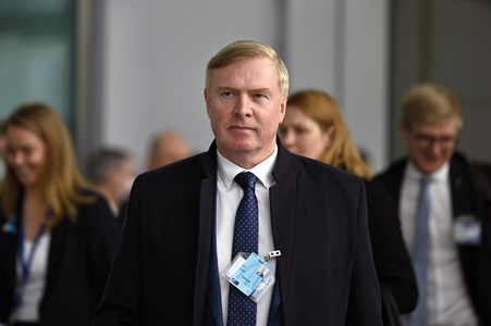 Pressestatement von Kalle Laanet im NATO Hauptquartier in Brüssel