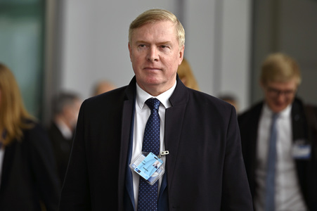 Pressestatement von Kalle Laanet im NATO Hauptquartier in Brüssel