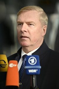 Pressestatement von Kalle Laanet im NATO Hauptquartier in Brüssel