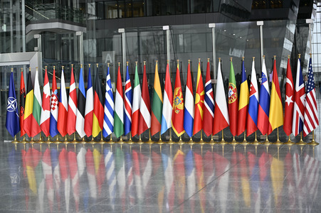 Außerordentliches Treffen der NATO-Verteidigungsminister in Brüssel