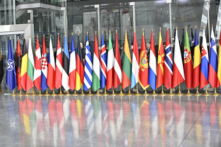 Außerordentliches Treffen der NATO-Verteidigungsminister in Brüssel