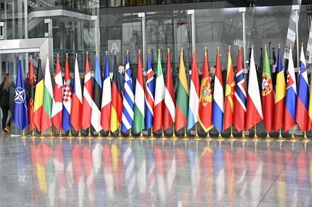 Außerordentliches Treffen der NATO-Verteidigungsminister in Brüssel