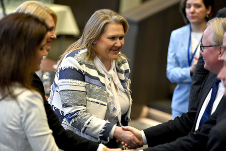 Außerordentliches Treffen der NATO-Verteidigungsminister in Brüssel