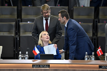 Außerordentliches Treffen der NATO-Verteidigungsminister in Brüssel