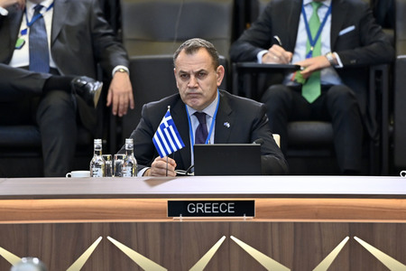 Außerordentliches Treffen der NATO-Verteidigungsminister in Brüssel