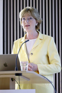 Vortrag von Christiane Woopen in Köln