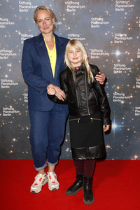 Filmpremiere 'Armstrong - Die abenteuerliche Reise einer Maus zum Mond' in Berlin