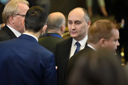 Außerordentliches Treffen der NATO-Verteidigungsminister in Brüssel