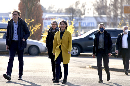 Annalena Baerbock besucht Notunterkünfte für Ukraine-Flüchtlinge in Hannover