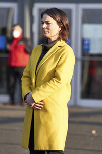 Annalena Baerbock besucht Notunterkünfte für Ukraine-Flüchtlinge in Hannover