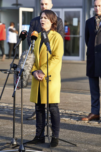 Annalena Baerbock besucht Notunterkünfte für Ukraine-Flüchtlinge in Hannover