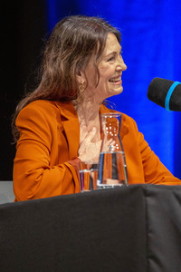Iris Berben und Paul Ingendaay auf der lit.Cologne 2022 in Köln