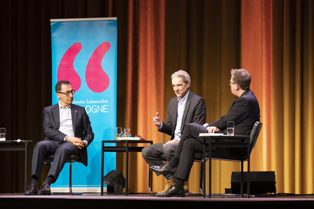 Thomas Hüetlin und Cem Özdemir auf der lit.Cologne 2022 in Köln
