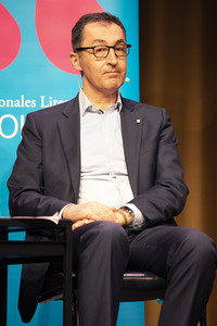 Thomas Hüetlin und Cem Özdemir auf der lit.Cologne 2022 in Köln