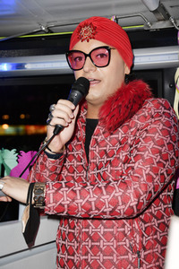 Pre-Party Bustour vor dem Geburtstag von Julian F.M. Stoeckel in Berlin