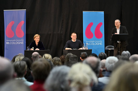 Mariele Millowitsch und Devid Striesow auf der lit.Cologne 2022 in Köln