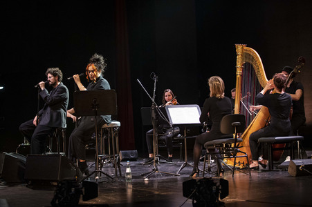 Konzert von Max Herre & Mikis Takeover! Ensemble in Erfurt