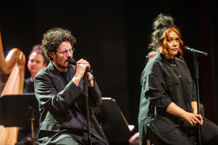 Konzert von Max Herre & Mikis Takeover! Ensemble in Erfurt