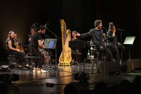 Konzert von Max Herre & Mikis Takeover! Ensemble in Erfurt
