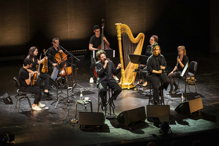 Konzert von Max Herre & Mikis Takeover! Ensemble in Erfurt
