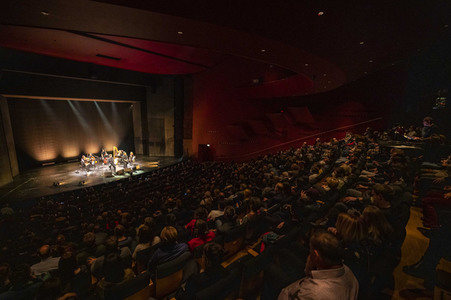 Konzert von Max Herre & Mikis Takeover! Ensemble in Erfurt