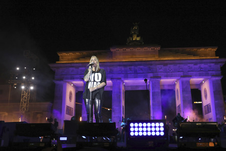 Kundgebung und Friedenskonzert 'Sound of Peace' in Berlin