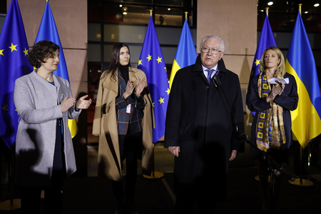 Kundgebung zur Unterstützung der Ukraine vor dem EU-Parlament in Straßburg