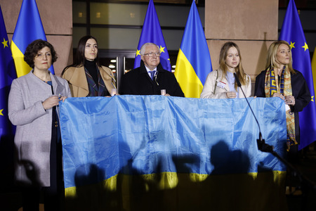 Kundgebung zur Unterstützung der Ukraine vor dem EU-Parlament in Straßburg