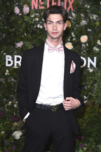 Season 2 Premiere von 'Bridgerton' in London