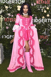 Season 2 Premiere von 'Bridgerton' in London
