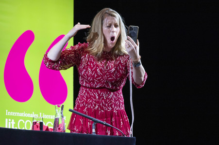 Anne Gesthuysen auf der lit.Cologne 2022 in Köln