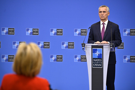 Pressekonferenz mit Jens Stoltenberg im NATO Hauptquartier in Brüssel