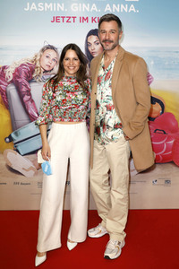 Filmpremiere 'JGA: Jasmin. Gina. Anna.' in Berlin