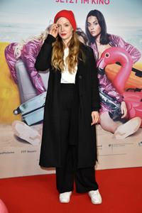 Filmpremiere 'JGA: Jasmin. Gina. Anna.' in Berlin