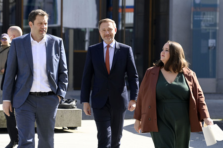 Statement der Parteivorsitzenden der drei Ampel-Parteien in Berlin