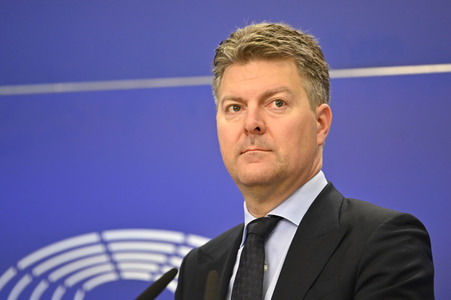 Pressekonferenz zum Gesetz über digitale Märkte im EU-Parlament in Brüssel