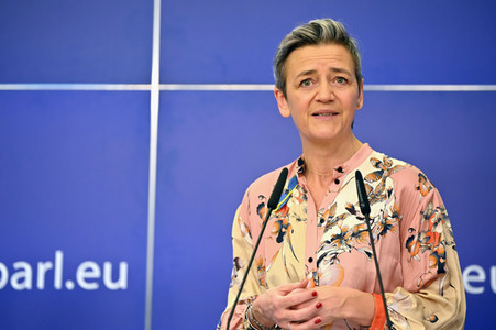 Pressekonferenz zum Gesetz über digitale Märkte im EU-Parlament in Brüssel