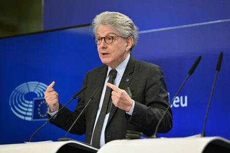 Pressekonferenz zum Gesetz über digitale Märkte im EU-Parlament in Brüssel