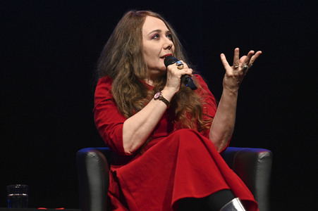 Danielle de Picciotto und Sven Regener auf der lit.Cologne 2022 in Köln