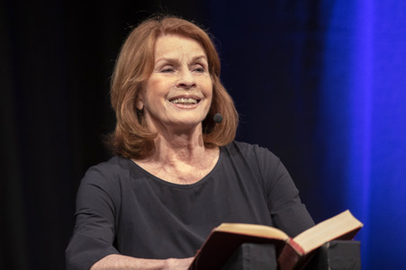 Senta Berger auf der lit.Cologne 2022 in Köln