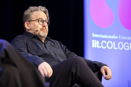 Bärbel Schäfer und Daniel Schreiber auf der lit.Cologne 2022 in Köln